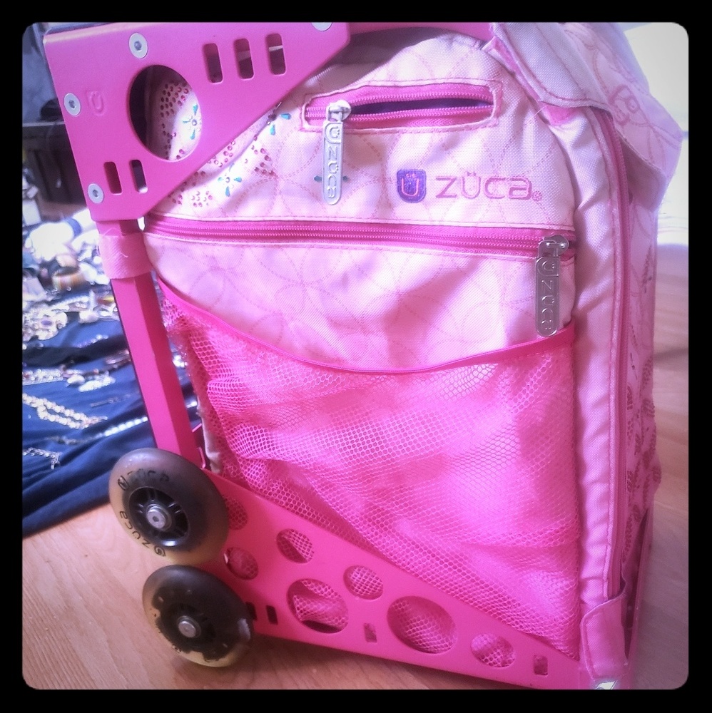 Zuca bag and sport frame light up wheels